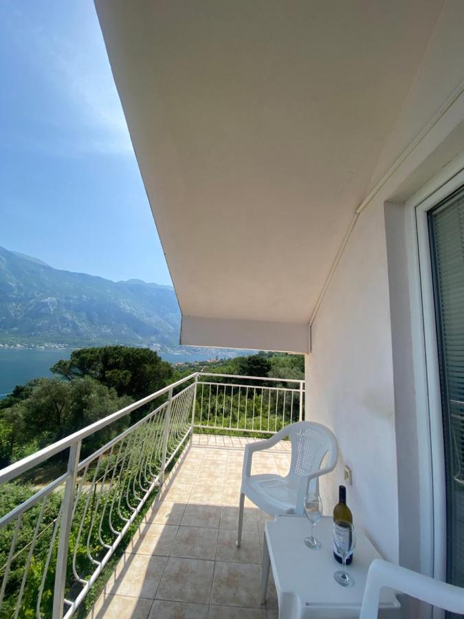 Apartments Djuricic Kotor Exterior photo