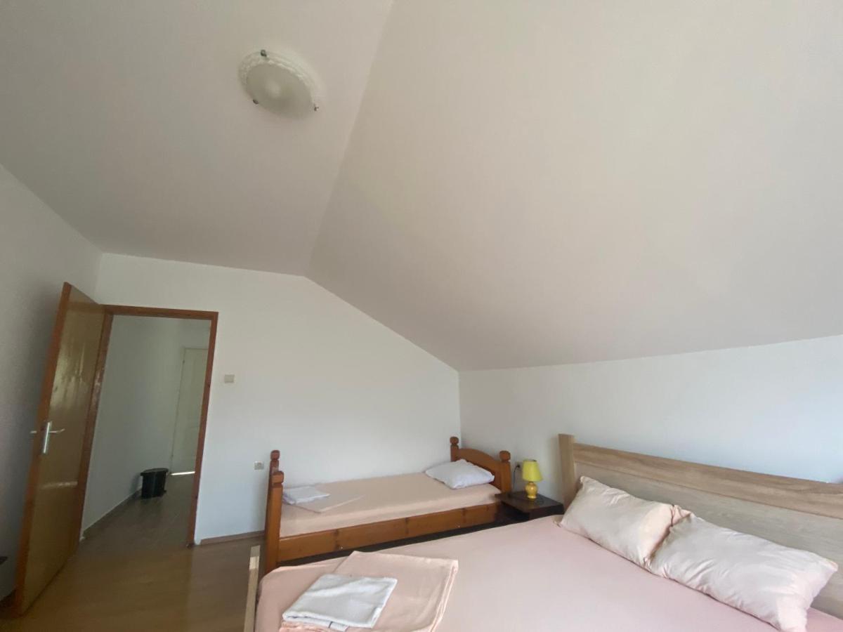 Apartments Djuricic Kotor Exterior photo